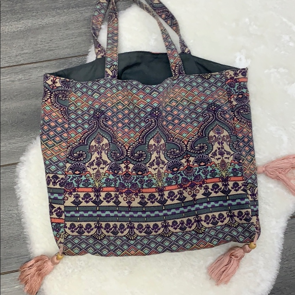 Hobo hippie tote bag with tassels